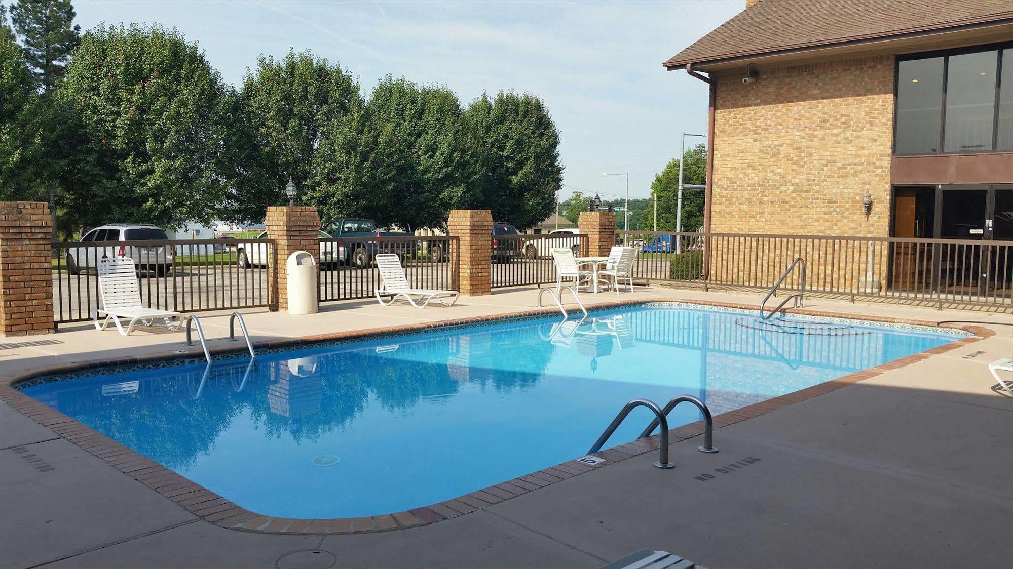 ซูเปอร์ 8 บาย วินด์แฮม พารากูลด์ Hotel Paragould ภายนอก รูปภาพ